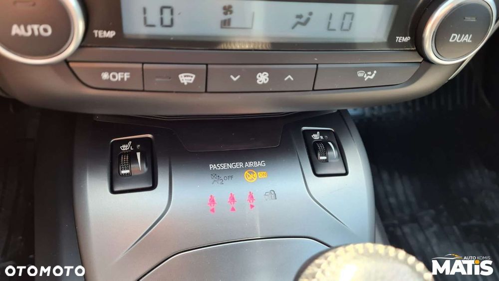 Toyota Avensis - 22