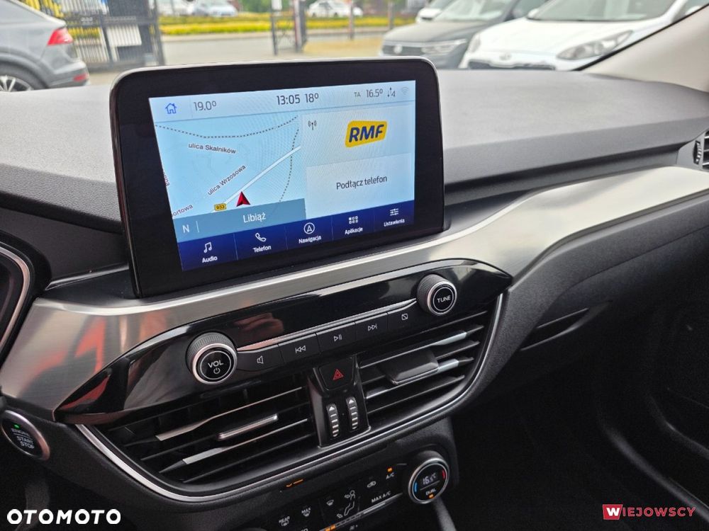 Ford Kuga - 21