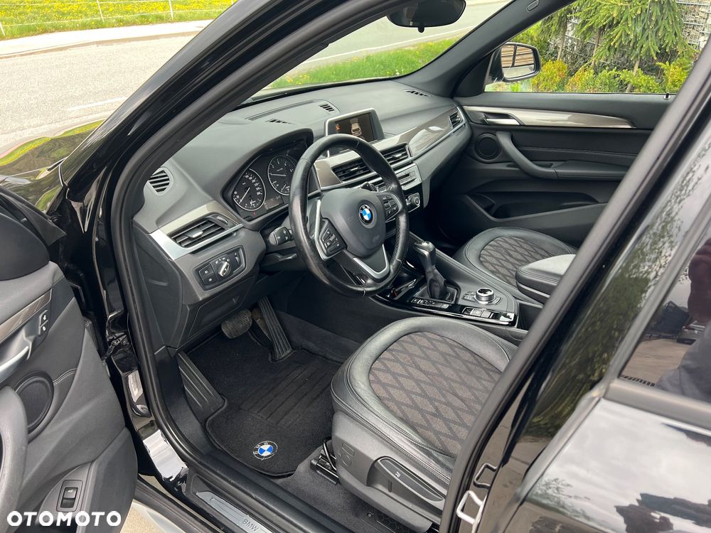 BMW X1 xDrive18d Sport Line - 9