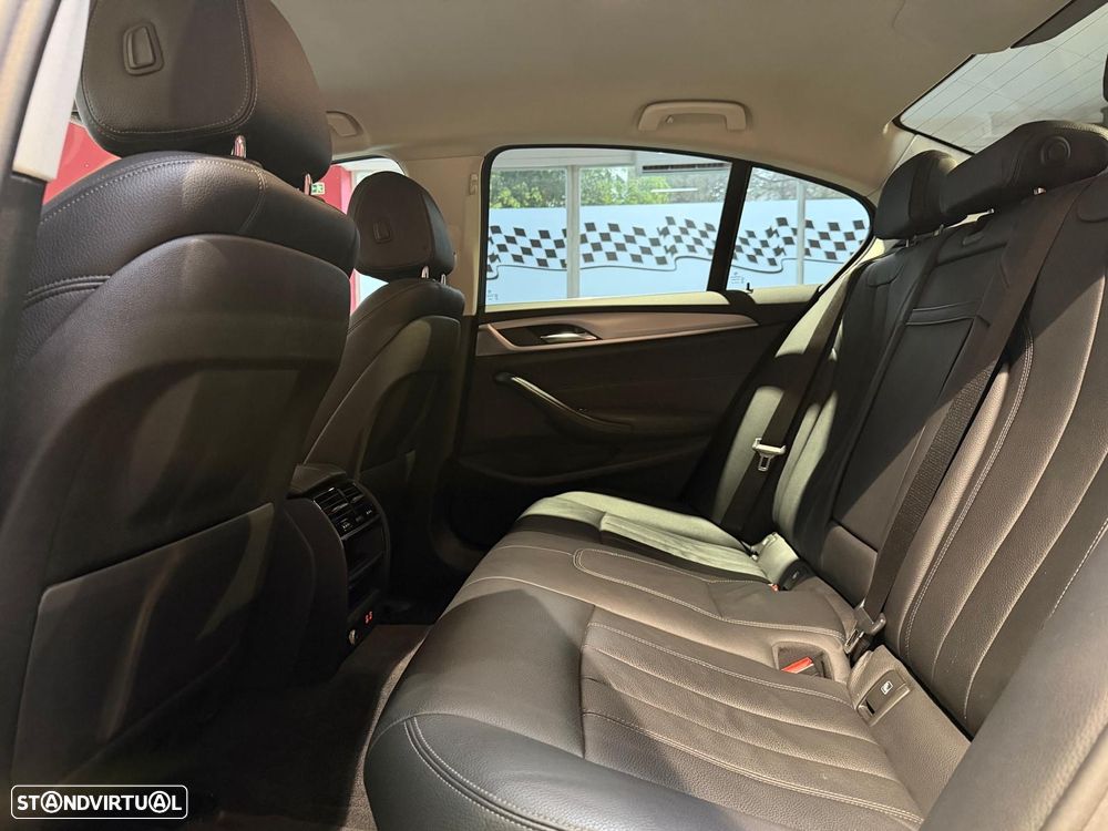 BMW 530 d xDrive Auto - 17