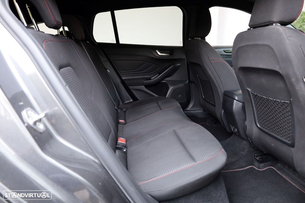 Ford Focus SW 1.0 EcoBoost MHEV ST-Line Aut. - 52
