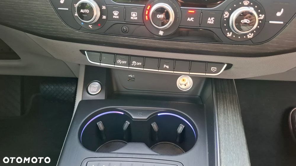 Audi A4 Avant 2.0 TDI S tronic - 24