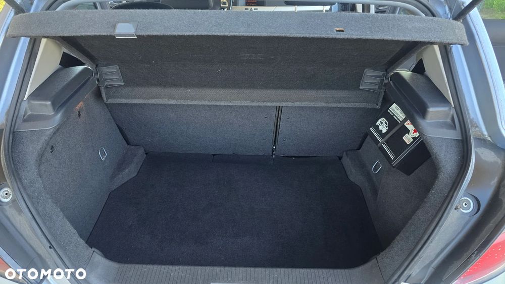 Opel Astra 1.4 150 Jahre - 24