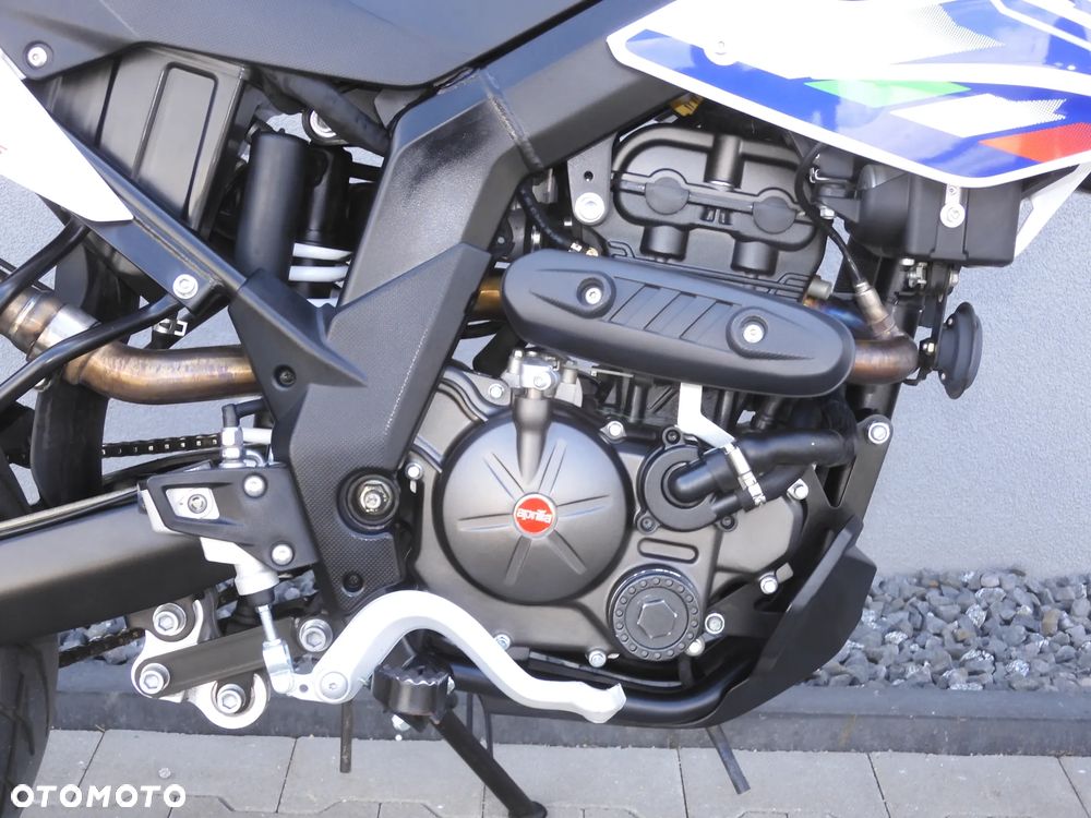 Aprilia SX - 10
