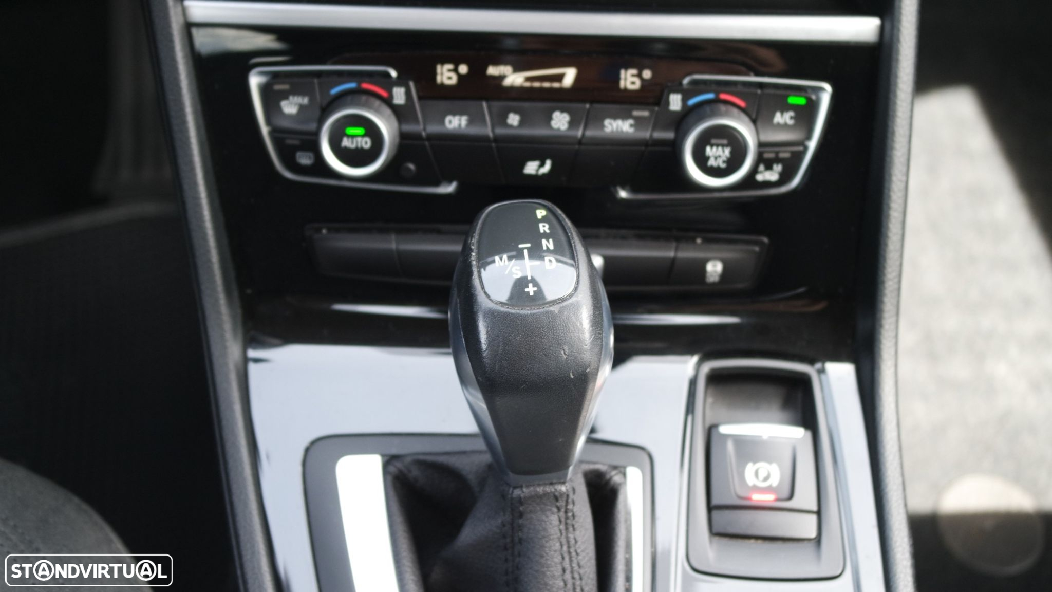BMW 216 Gran Tourer - 18