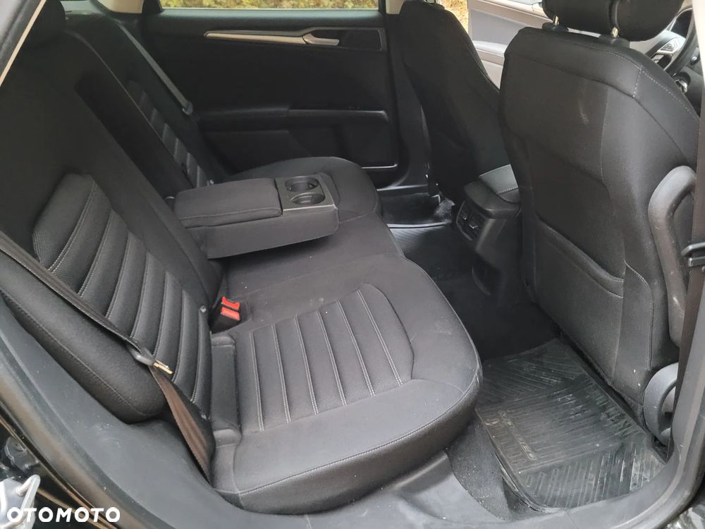 Ford Mondeo - 8