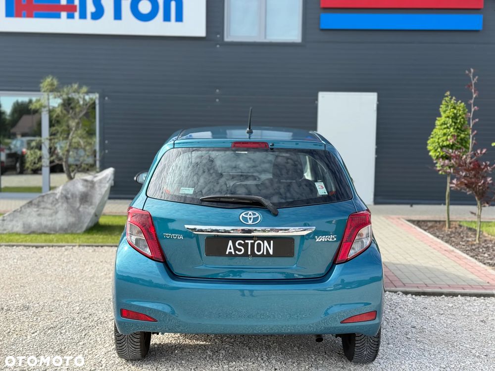 Toyota Yaris 1.33 VVT-i Lounge - 9