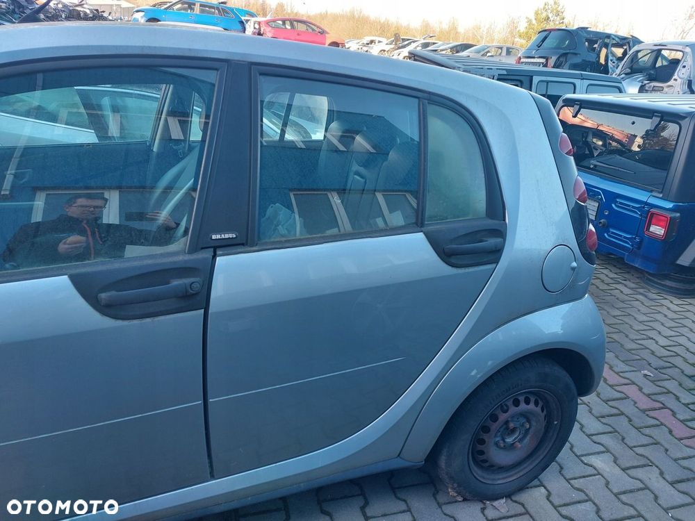Smart Forfour 2006 drzwi tył lewe