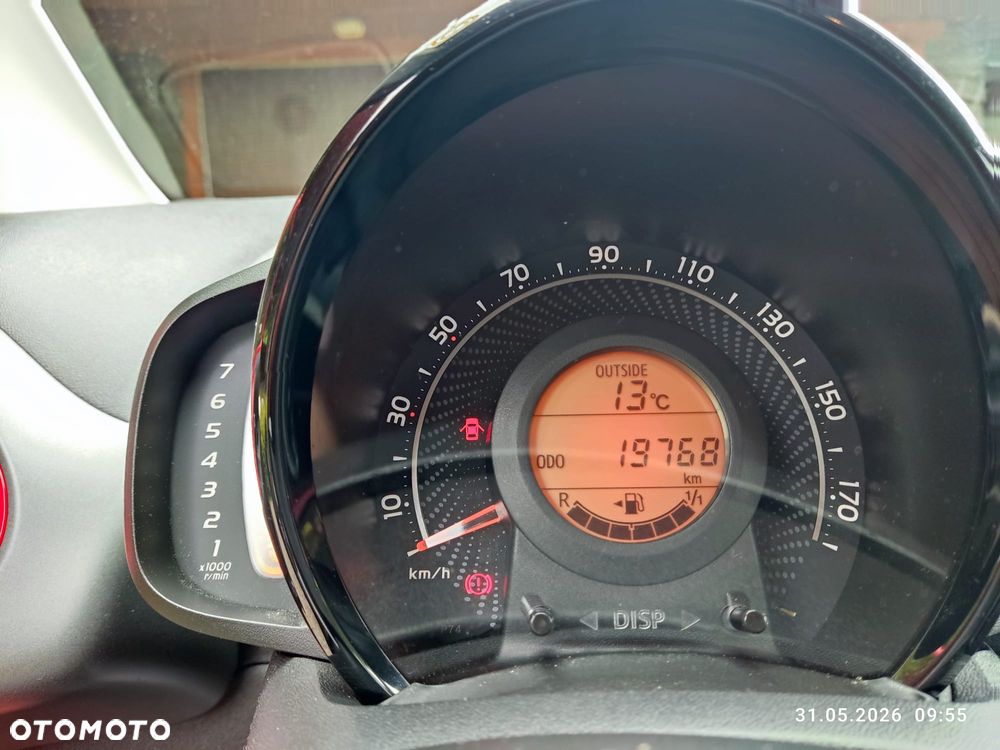 Toyota Aygo x-play - 14