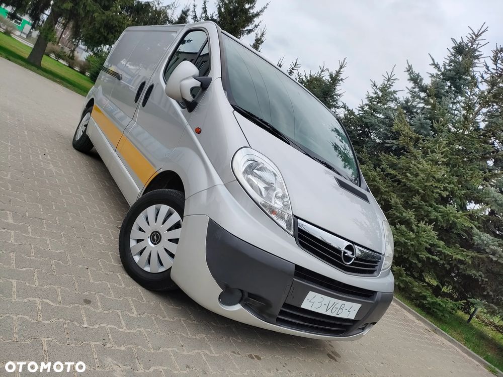 Opel Vivaro - 2