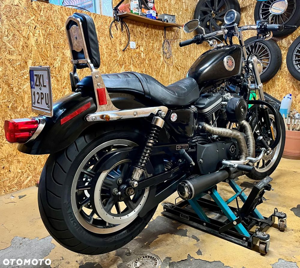 Harley-Davidson Sportster Roadster 883R - 7