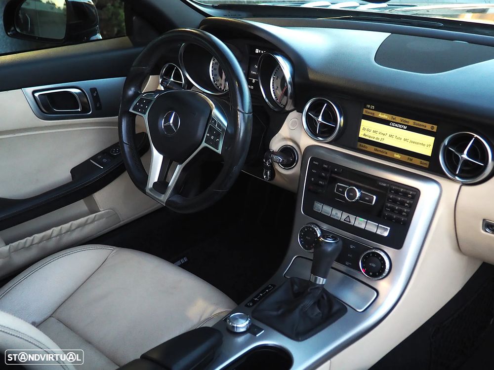 Mercedes-Benz SLK 200 Kompressor Auto Sport Edition - 24