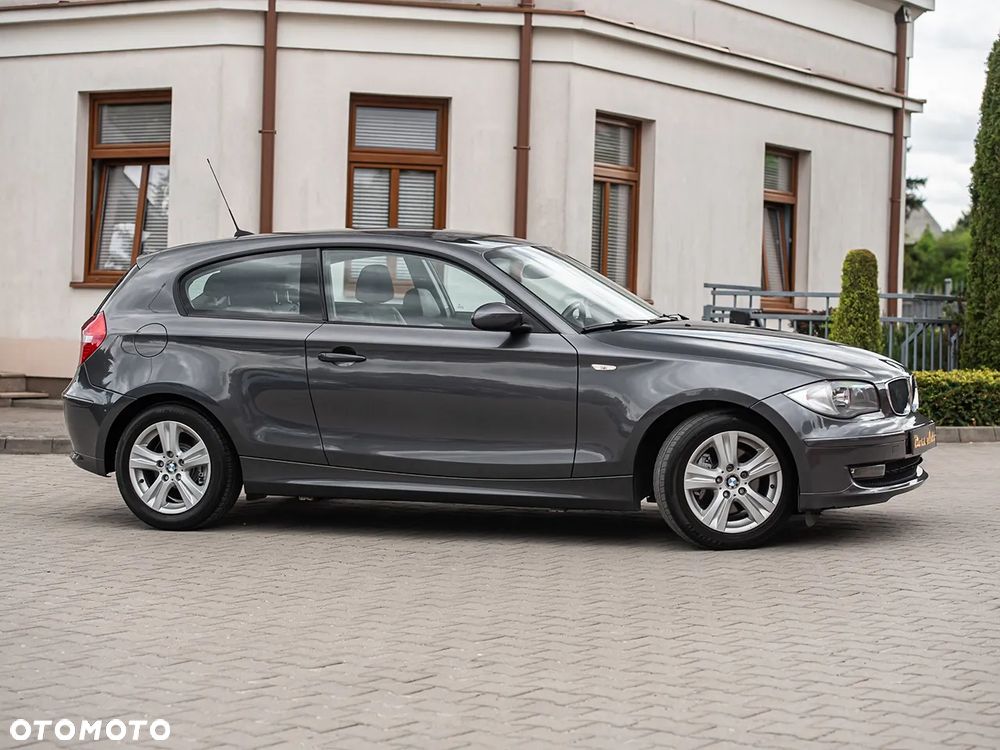 BMW Seria 1 120d DPF Edition Sport - 3
