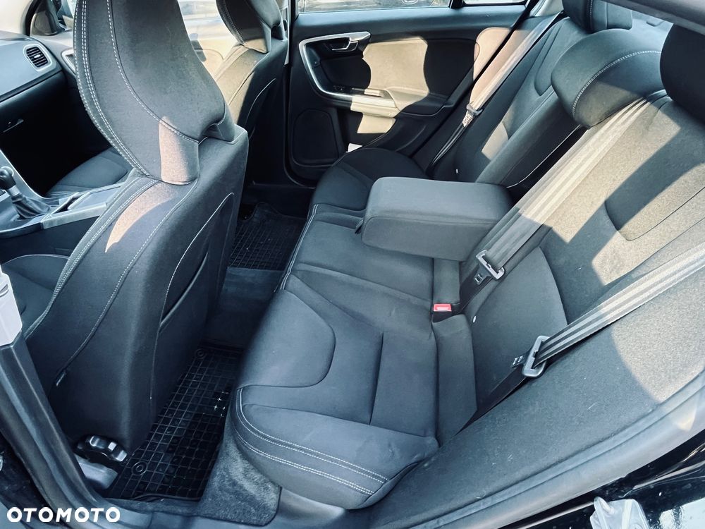 Volvo S60 D2 Edition Pro - 15