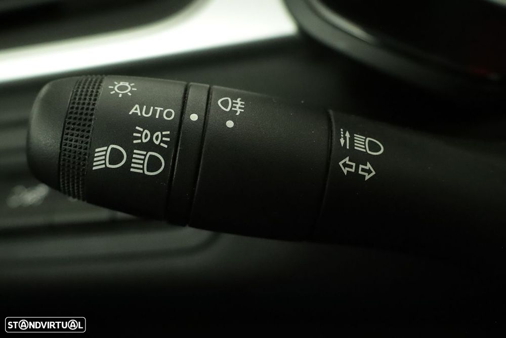 Renault Captur 1.0 TCe Techno Bi-Fuel - 17