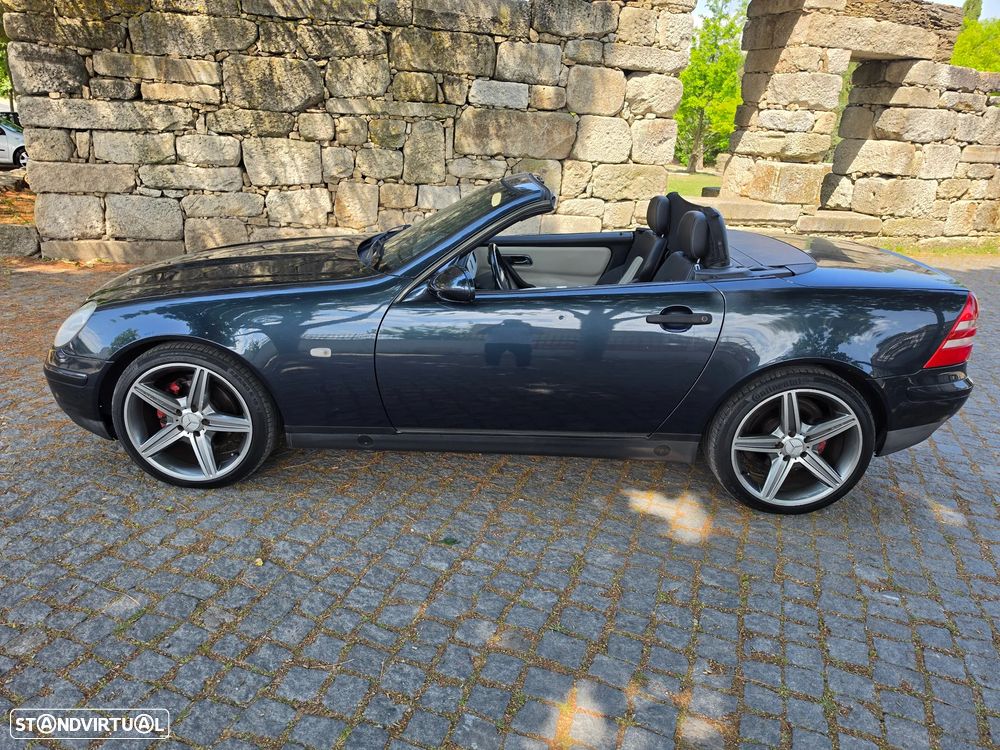 Mercedes-Benz SLK 200 - 13