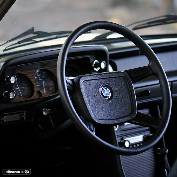 BMW 2002 - 10