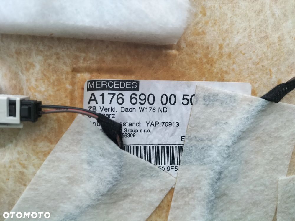 PODSUFITKA CZARNA MERCEDES A KLASA W176  Europa - 8