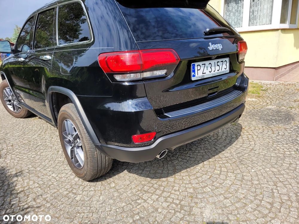 Jeep Grand Cherokee - 15