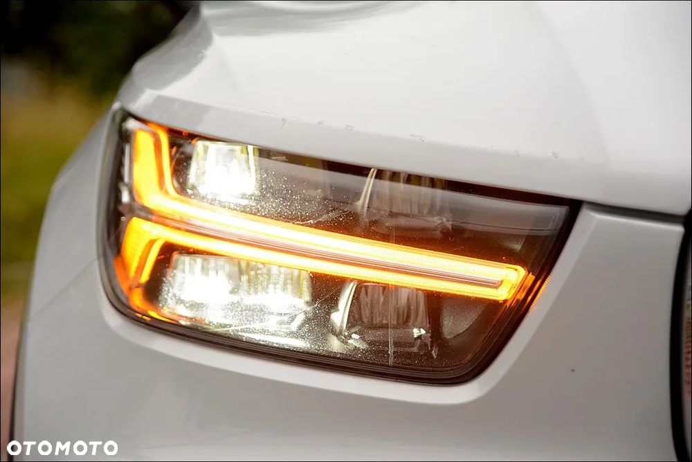 Volvo XC 40 D3 SCR Momentum - 37