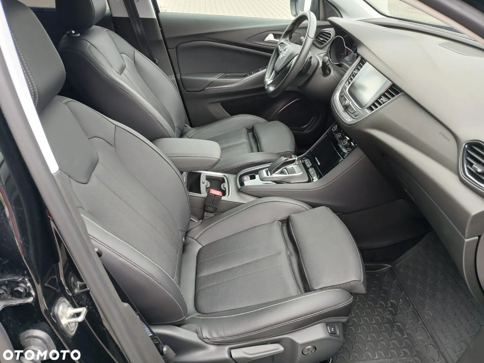 Opel Grandland X Plug-in-Hybrid4 1.6 DI Start/Stop Business INNOVATION - 31