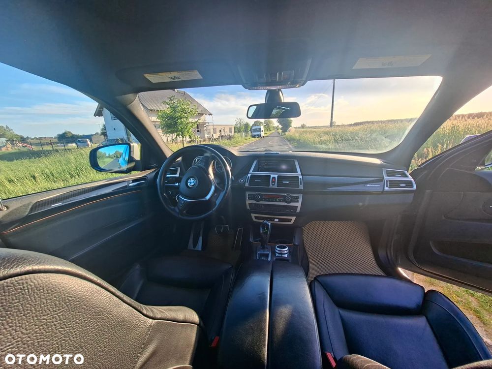 BMW X6M - 10