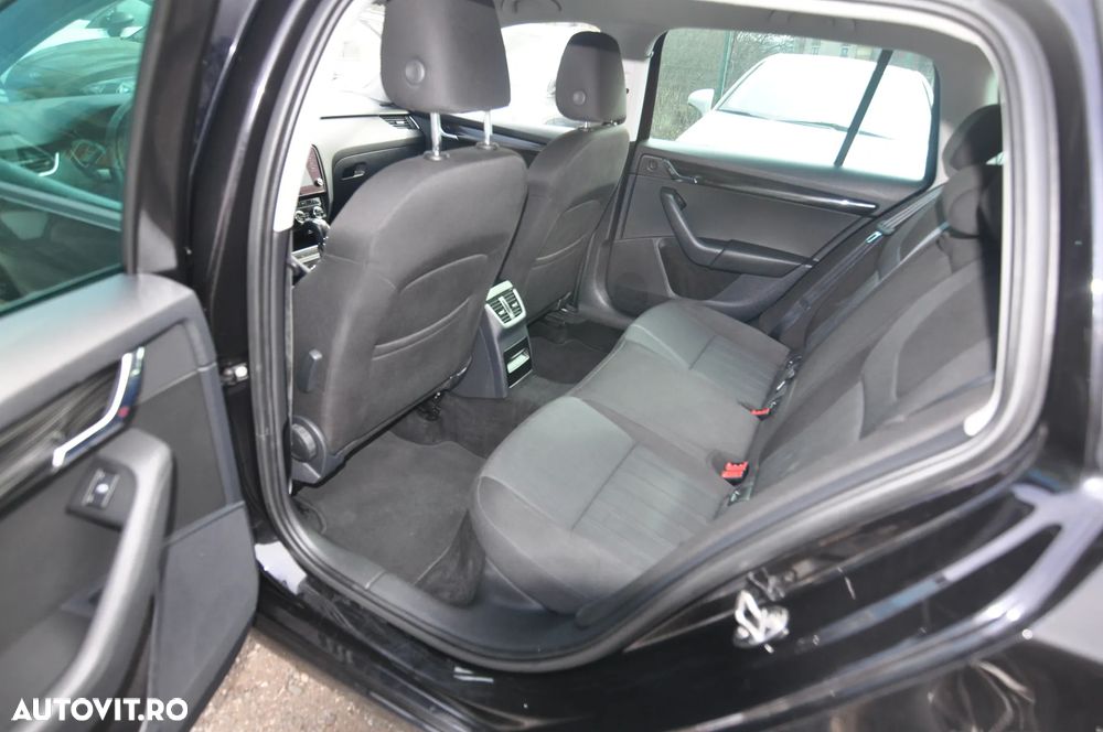 Skoda Octavia 1.5 TSI ACT DSG Ambition - 14