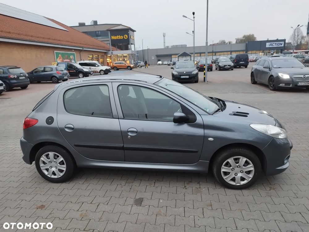 Peugeot 206 plus 1.1 Presence - 9