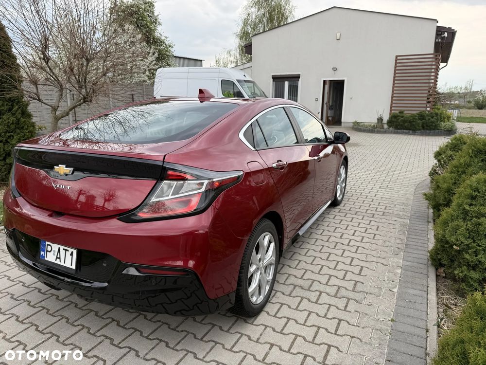 Chevrolet Volt - 12