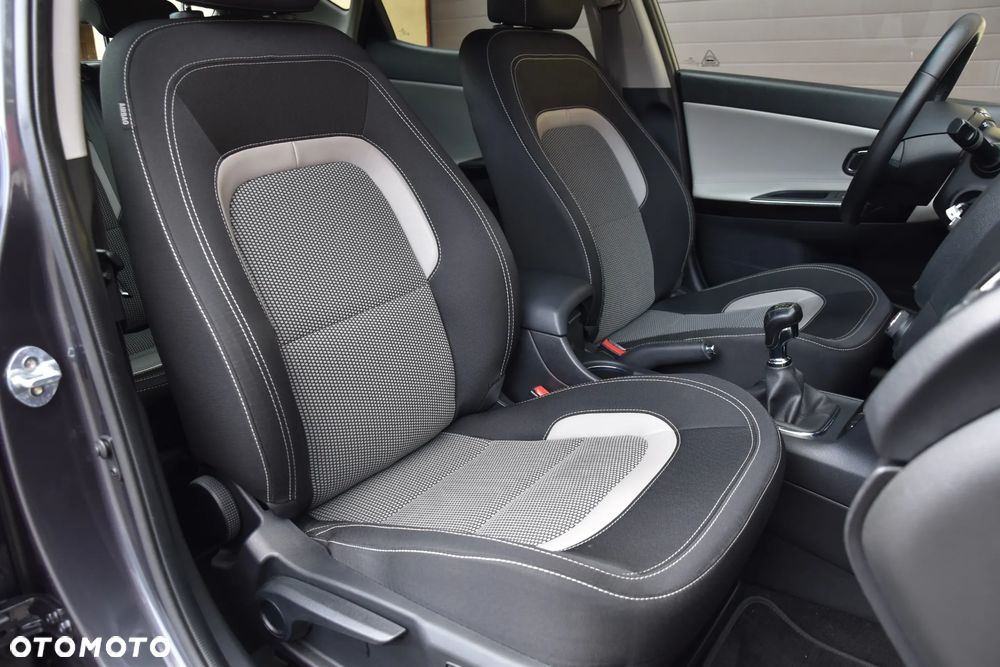 Kia Ceed 1.4 CVVT Dream-Team Edition - 23
