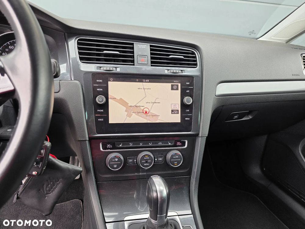 Volkswagen Golf - 13