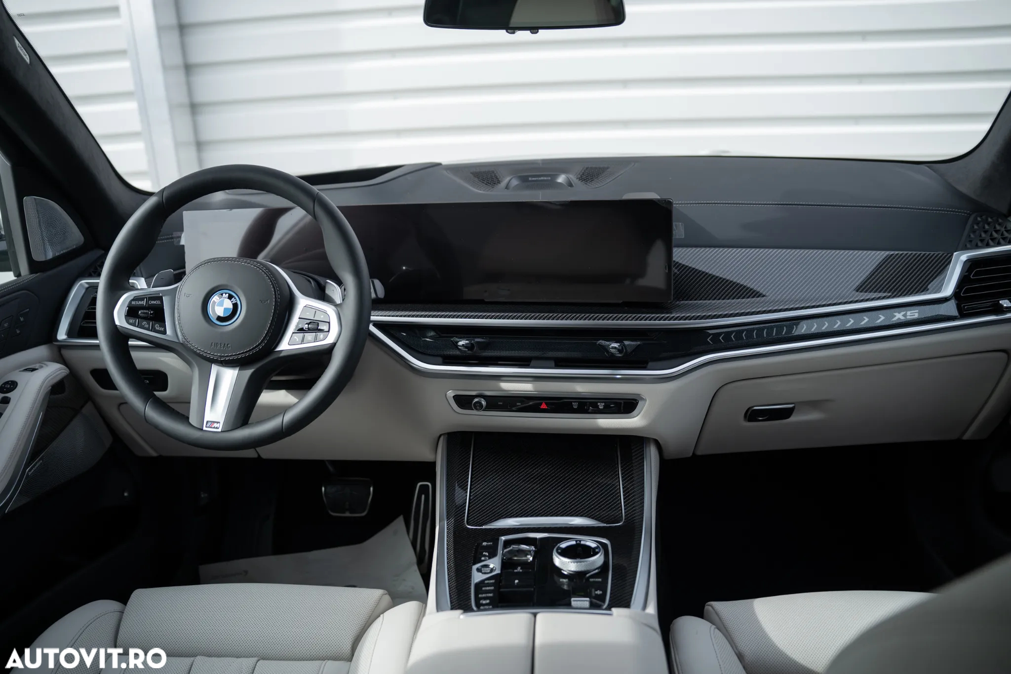 BMW X5 xDrive50e - 23