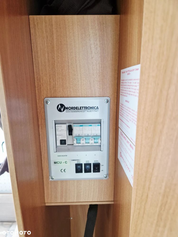 SWIFT CONQUEROR  2010 MoveR SoLaR PrzeDSionEK  AkumlatoR - 17