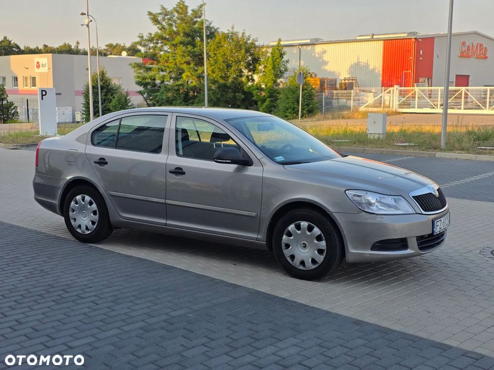 Skoda Octavia 1.4 TSI Ambiente - 12