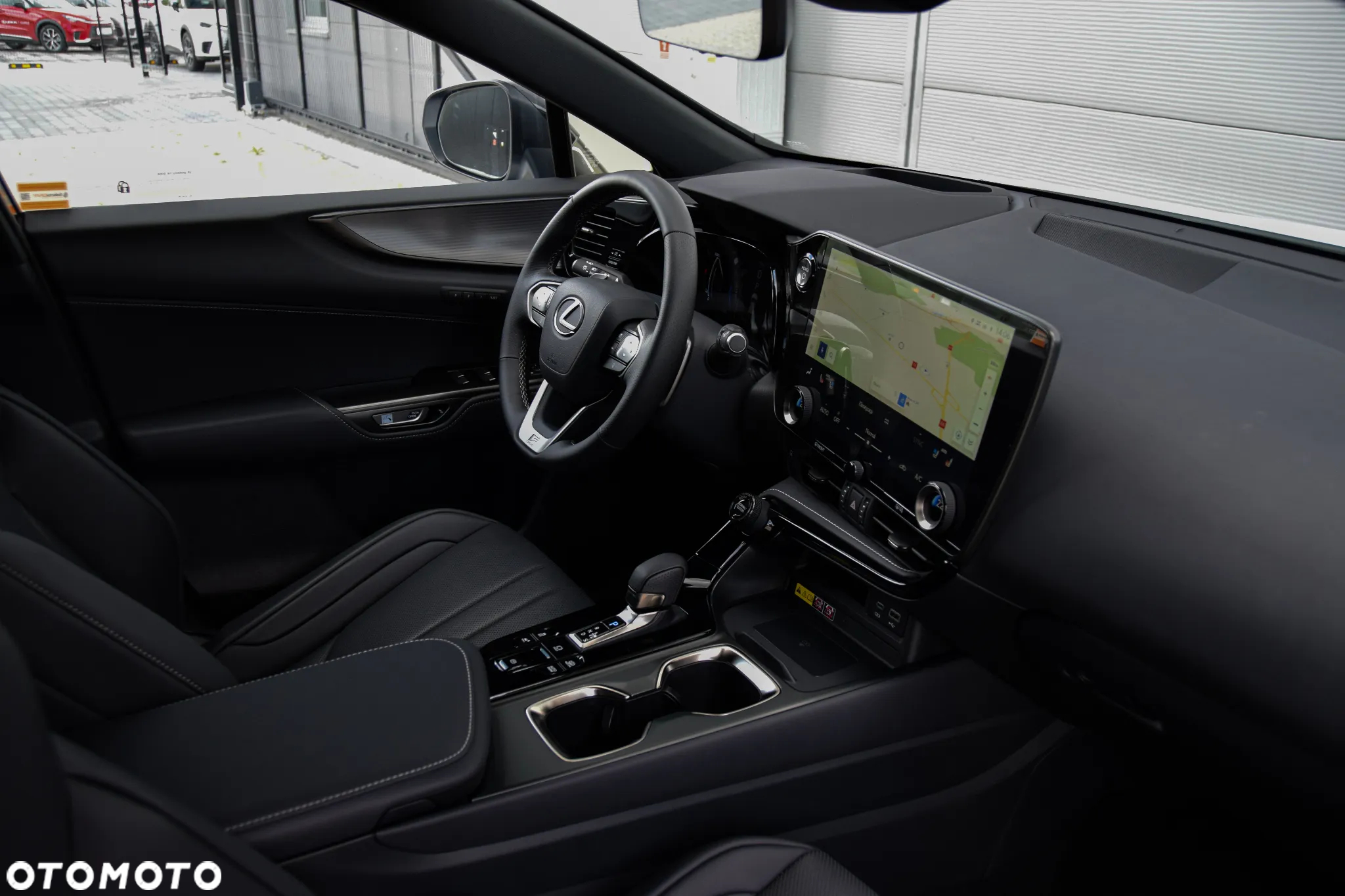 Lexus NX 450h+ F Sport AWD - 4