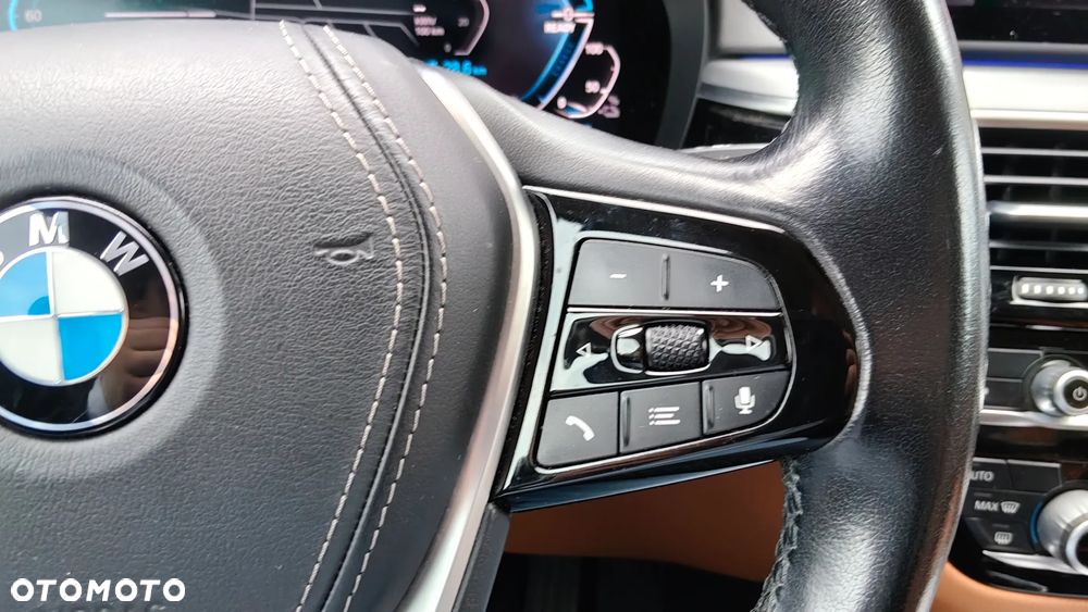 BMW Seria 5 530e iPerformance GPF Business Edition - 31