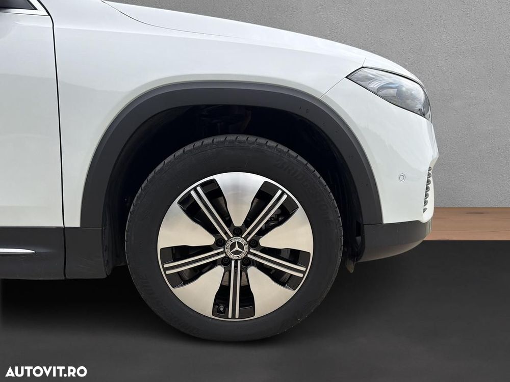 Mercedes-Benz EQB - 17