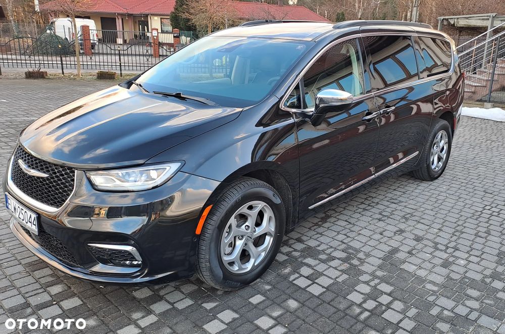 Chrysler Pacifica - 2