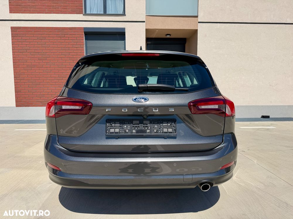 Ford Focus - 9