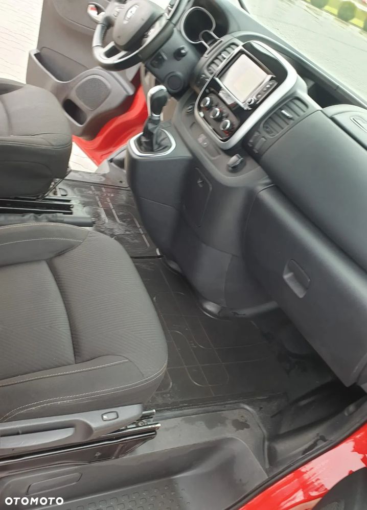 Renault Trafic - 13