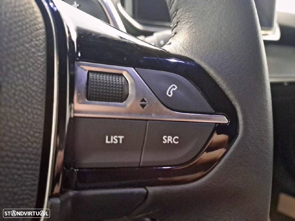 Peugeot 2008 1.2 Hybrid Allure e-DCS6 - 16