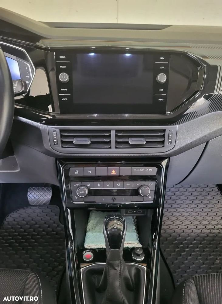 Volkswagen T-Cross 1.5 TSI DSG Life - 7