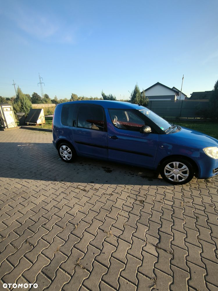 Skoda Roomster 2006 photo 2
