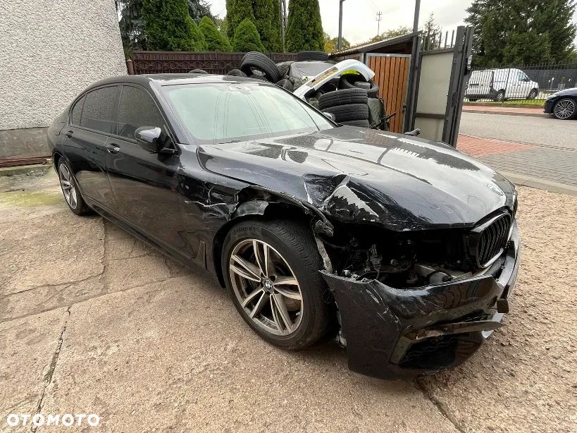 BMW Seria 7 750Li xDrive - 1
