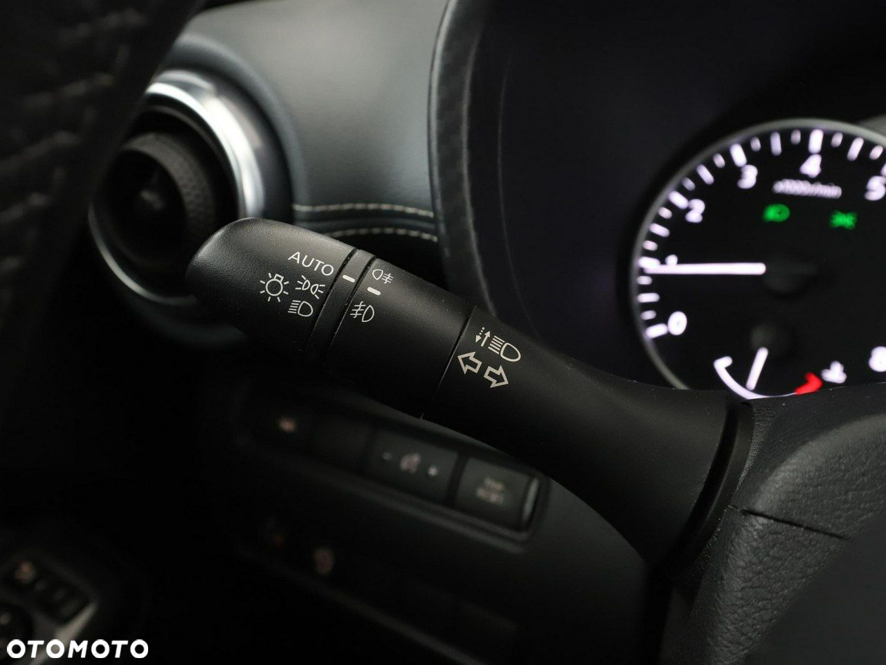 Nissan Juke 1.0 DIG-T N-Connecta - 31