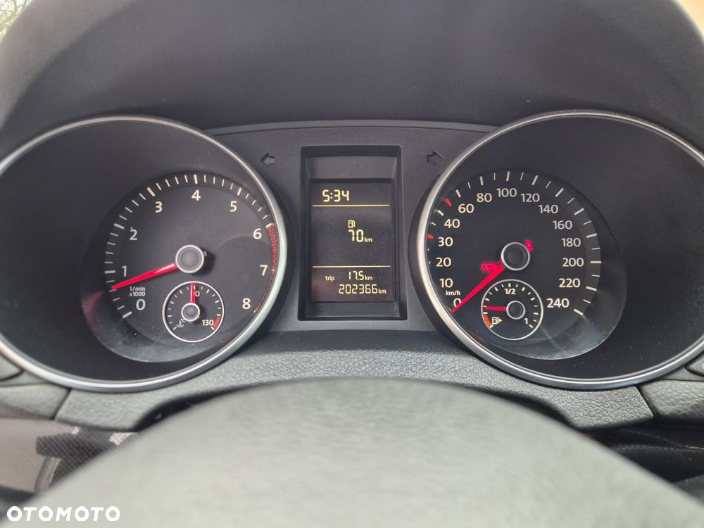 Volkswagen Golf 1.2 TSI Team - 8