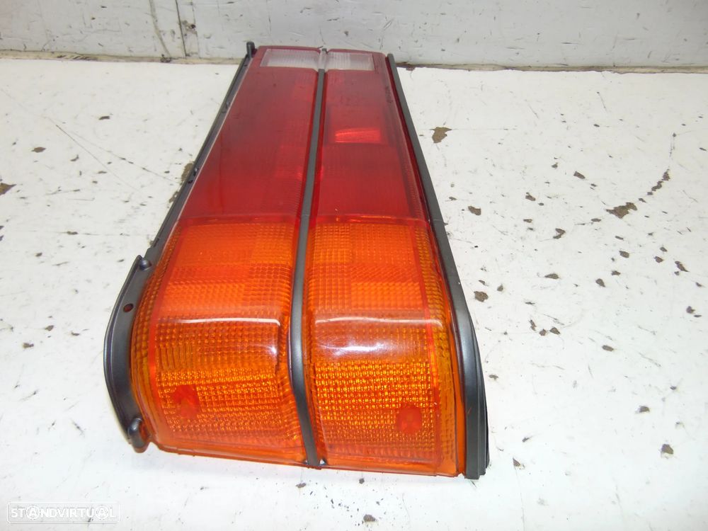 Datsun Nissan blubird vidro farolim - 4