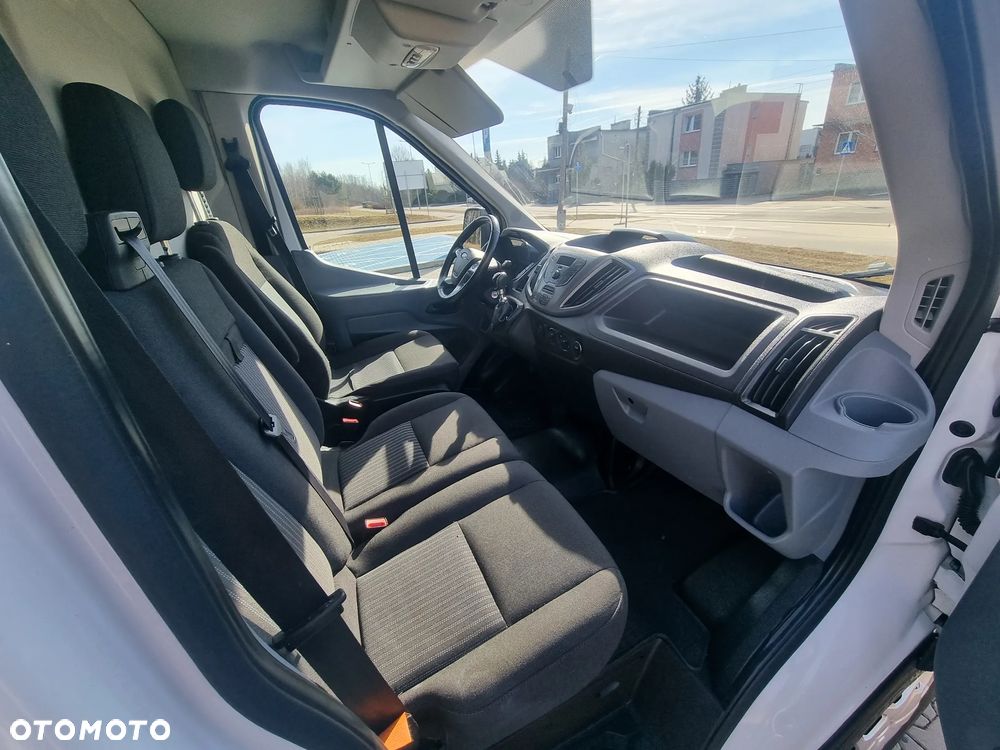 Ford Transit - 11