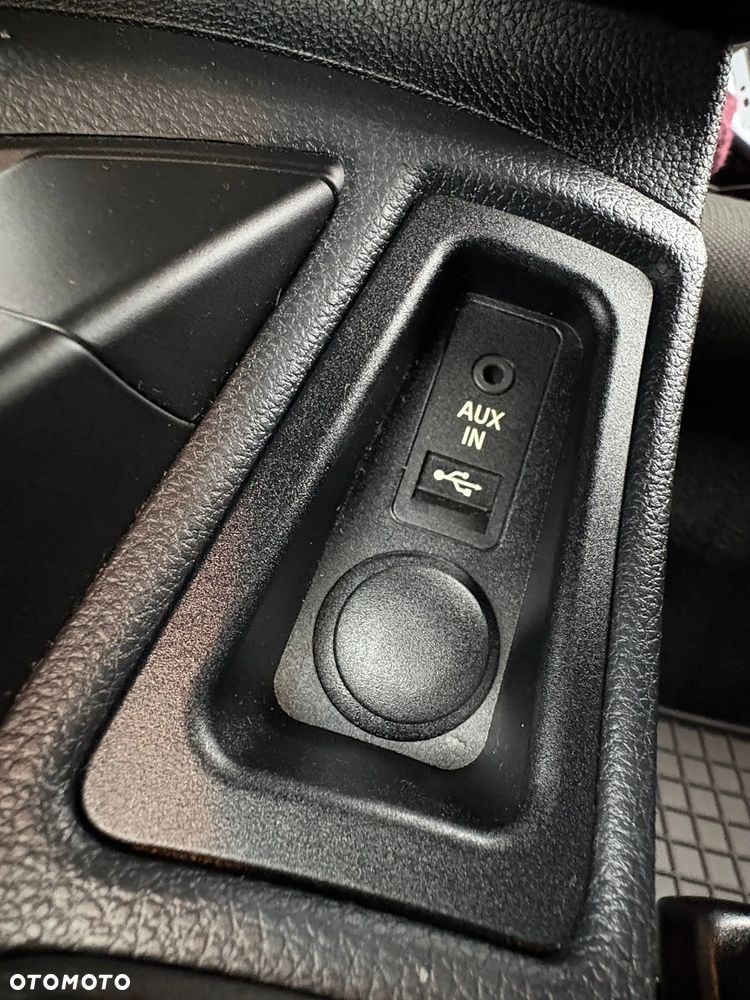 BMW Seria 1 118i Edition Sport - 16