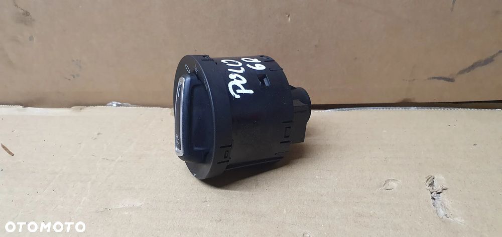 Przełącznik włącznik świateł VW Polo V 6R 5G0941431AH - 3